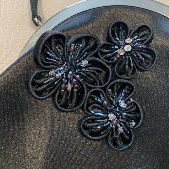 La Regale evening clutch bag - Picture 2 of 6